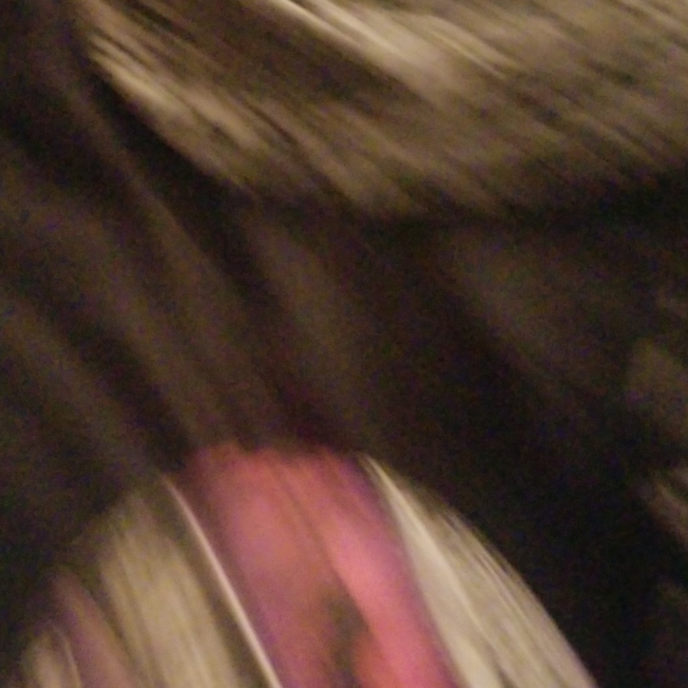 Meet your Posher, Val